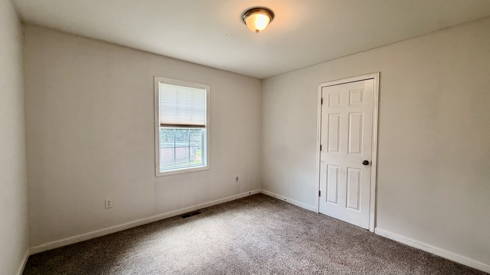 39 Ridge Road Centralia, IL 62801 - Photo 11 of 15