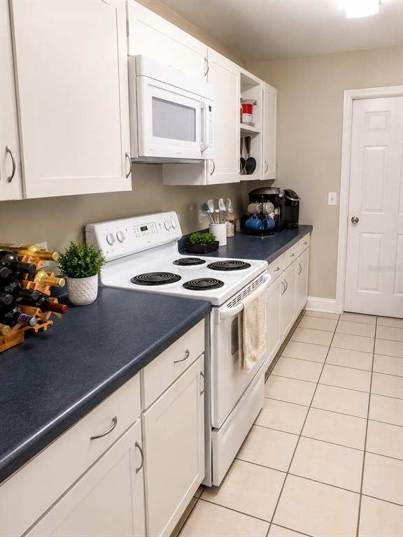 605 Northlake Boulevard, Unit 9 Altamonte Springs, FL 32701 - Photo 3 of 13