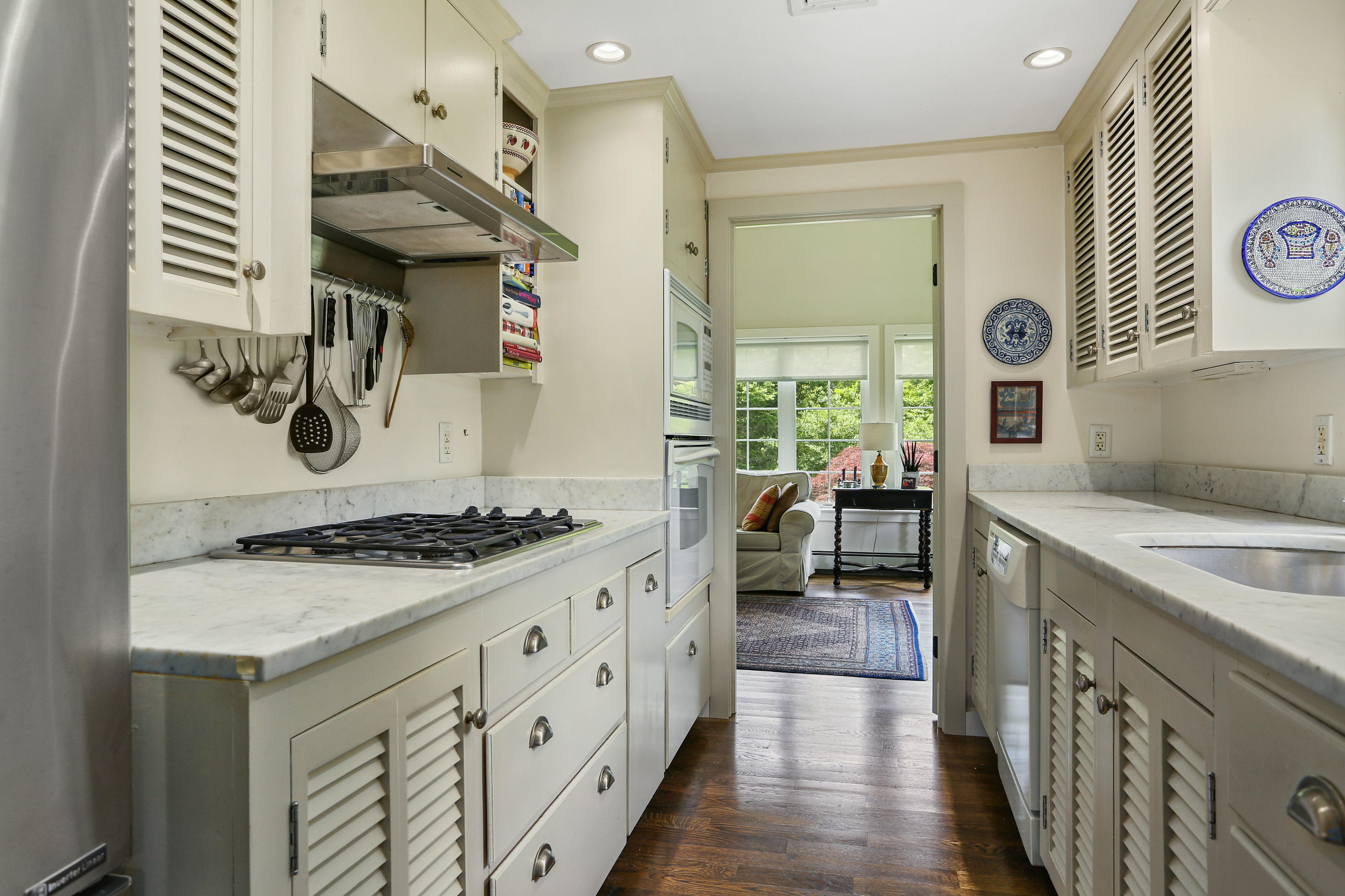 49 Indian Hill Road Barnstable, MA 02630 - Photo 10 of 33 49IndLR-15