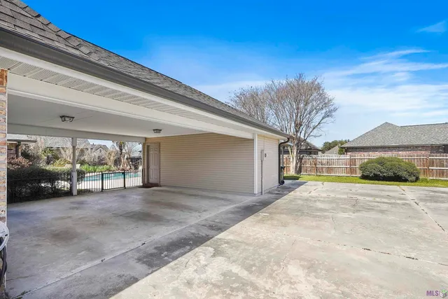 $400,000 | 403 Apache Road, Houma, LA 70360