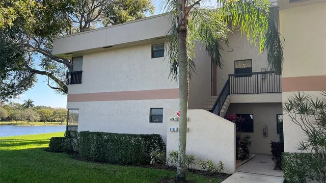 $215,000 | 2757 Carambola Circle South, Unit 1932, Pompano Beach, FL 33066