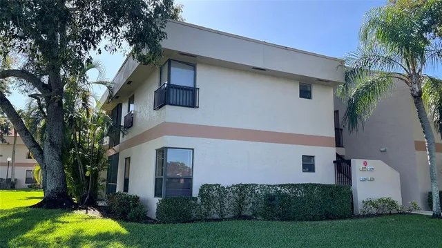 $215,000 | 2757 Carambola Circle South, Unit 1932, Pompano Beach, FL 33066