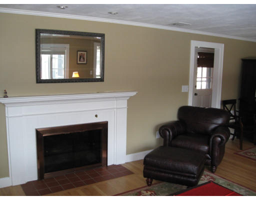 79 Gloucester Road Westwood, MA 02090 - Photo 13 of 17 Gallery Image 13