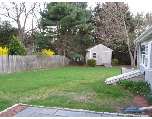79 Gloucester Road Westwood, MA 02090 - Photo 7 of 17 Gallery Image 7