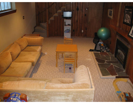 79 Gloucester Road Westwood, MA 02090 - Photo 10 of 17 Gallery Image 10