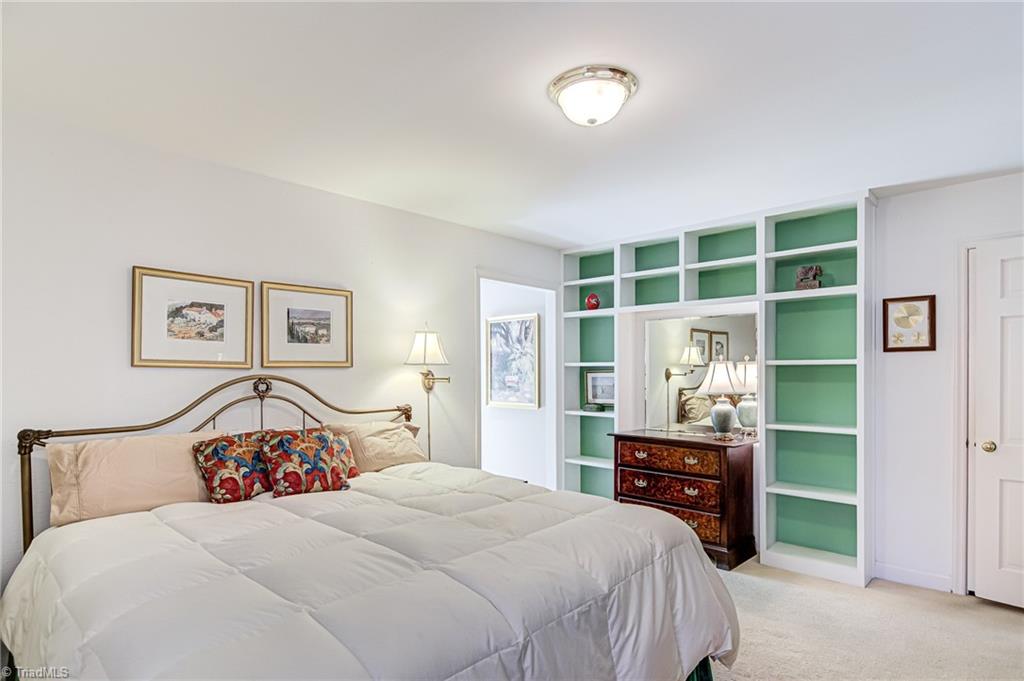 3530 Kirklees Road Winston-Salem, NC 27104 - Photo 20 of 42 That's a king-sized bed