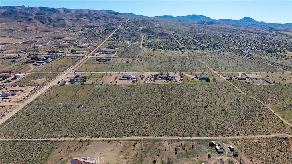 9588 Milpas Road Apple Valley, CA 92308 - Photo 14 of 22 a view of a mountain