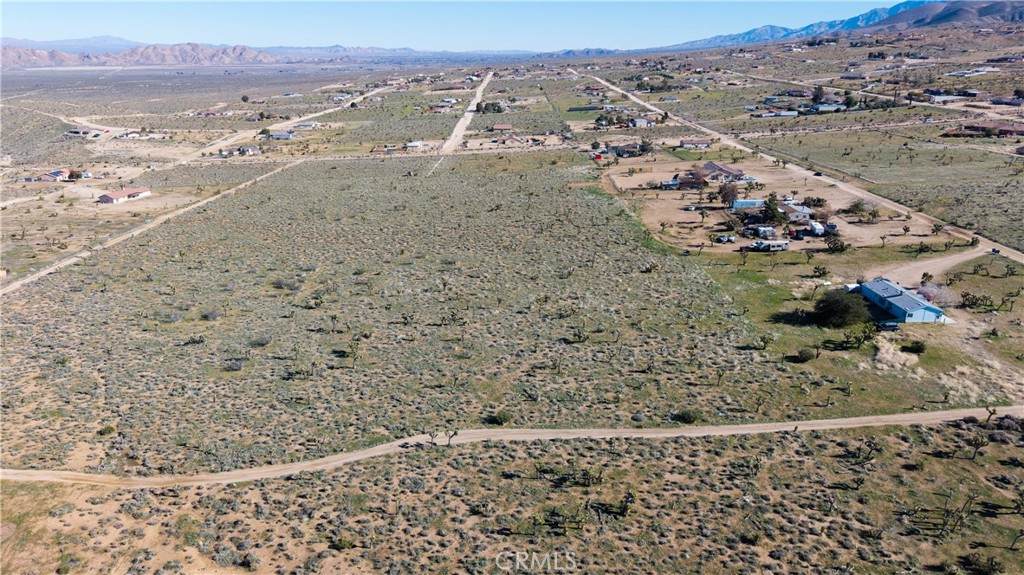 9588 Milpas Road Apple Valley, CA 92308 - Photo 19 of 22 a view of sky view