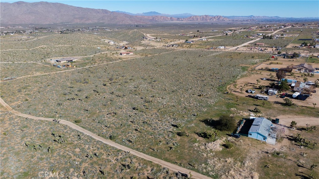 9588 Milpas Road Apple Valley, CA 92308 - Photo 20 of 22 a view of lake with mountain