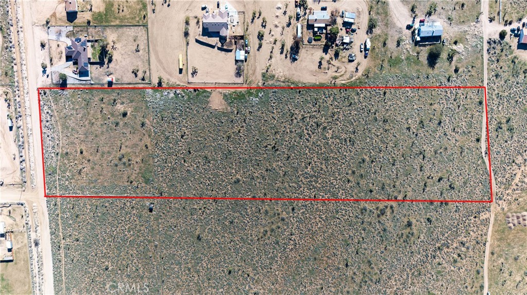 9588 Milpas Road Apple Valley, CA 92308 - Photo 5 of 22 a view of outdoor space