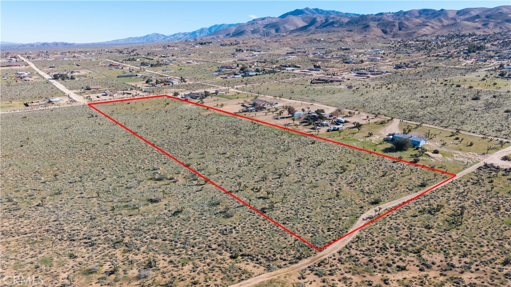 9588 Milpas Road Apple Valley, CA 92308 - Photo 6 of 22