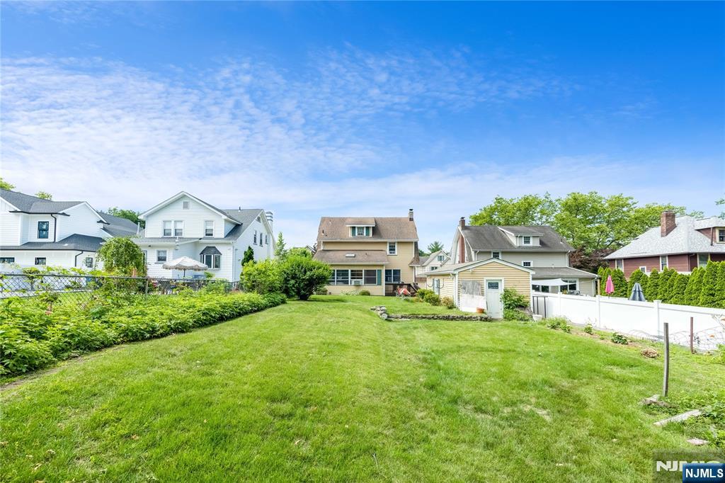 176 Woodward Avenue Rutherford, NJ 07070 - Photo 36 of 50