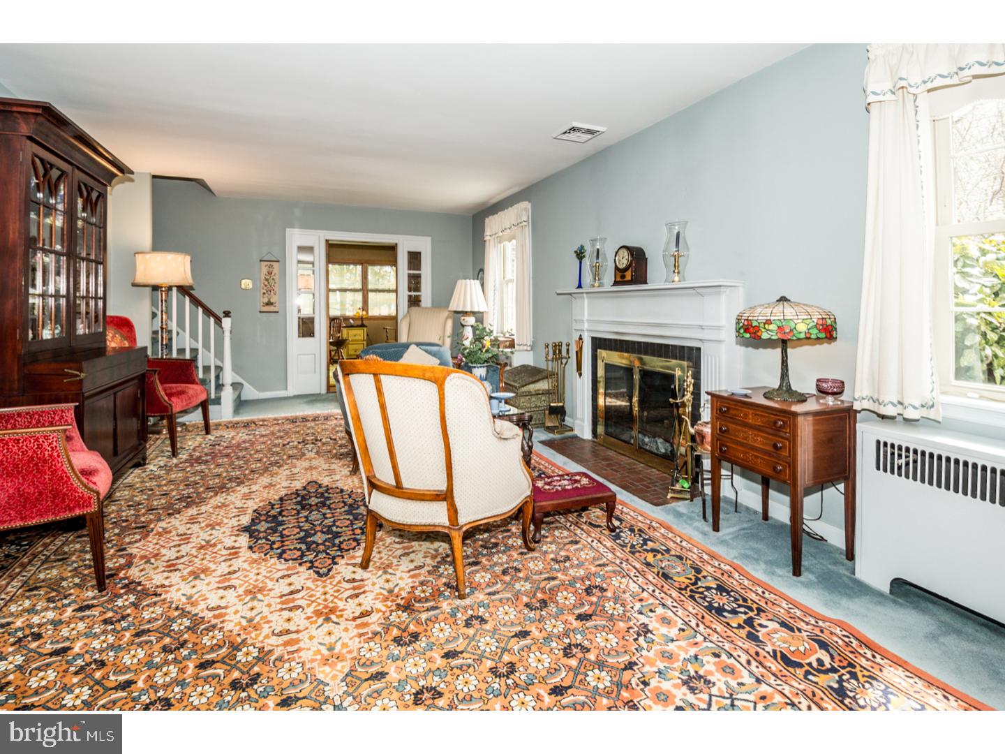 206 Twining Road Oreland, PA 19075 - Photo 3 of 12 Living Room
