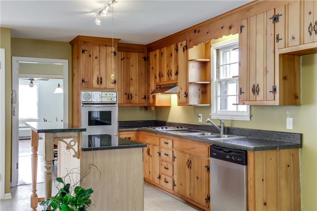 419 Adair Road Nashville, TN 37214 - Photo 4 of 12 Gallery Image 4