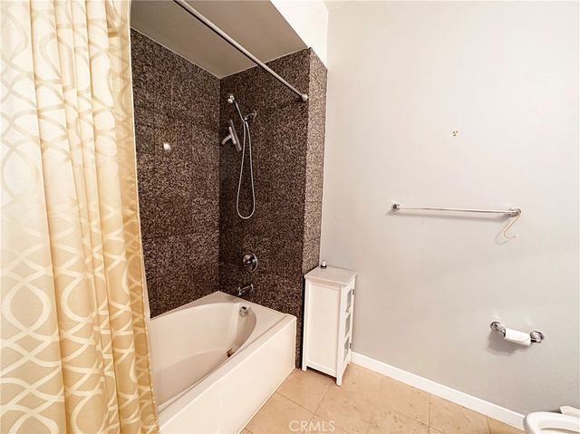 $2,700 | 175 South Lake Avenue, Unit 307, Pasadena, CA 91101