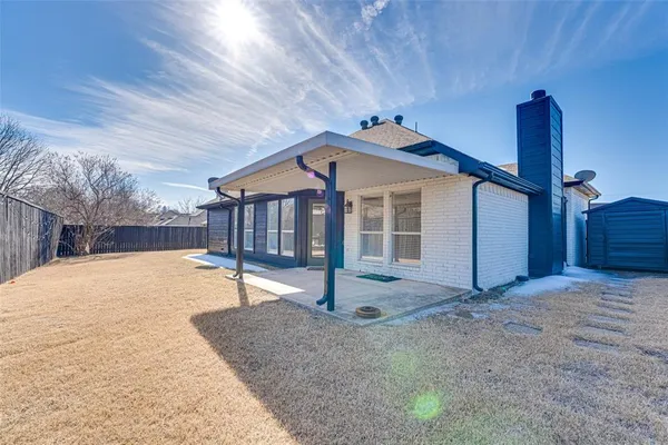 a house view with a outdoor space