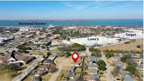 $2,500 | 318 Winter Park, Rockwall, TX 75032