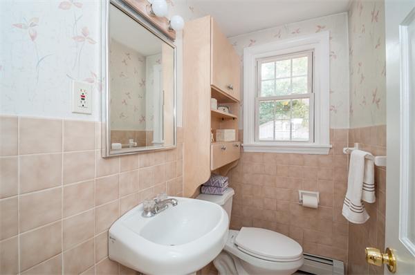 450 Foster Road Tewksbury, MA 01876 - Photo 16 of 30 Gallery Image 16
