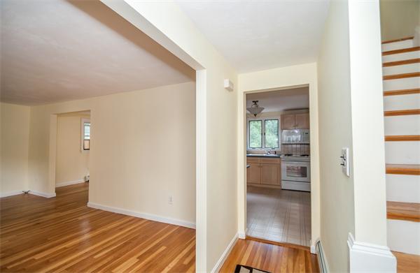 450 Foster Road Tewksbury, MA 01876 - Photo 5 of 30 Gallery Image 5