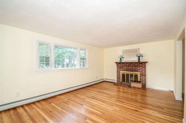 450 Foster Road Tewksbury, MA 01876 - Photo 6 of 30 Gallery Image 6