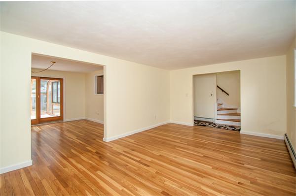 450 Foster Road Tewksbury, MA 01876 - Photo 7 of 30 Gallery Image 7