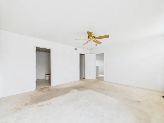 $345,000 | 21460 Prestwick Drive, Crest Hill, IL 60403