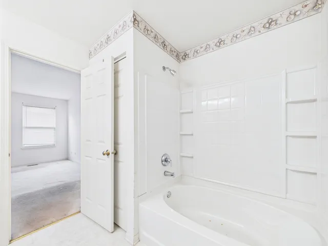 $345,000 | 21460 Prestwick Drive, Crest Hill, IL 60403