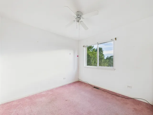 $345,000 | 21460 Prestwick Drive, Crest Hill, IL 60403