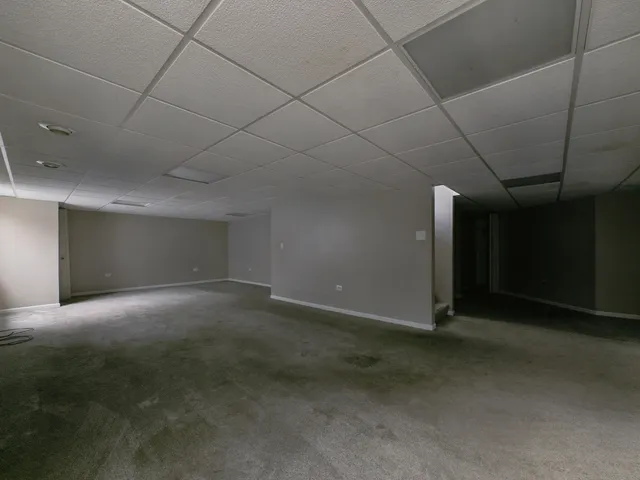 $345,000 | 21460 Prestwick Drive, Crest Hill, IL 60403