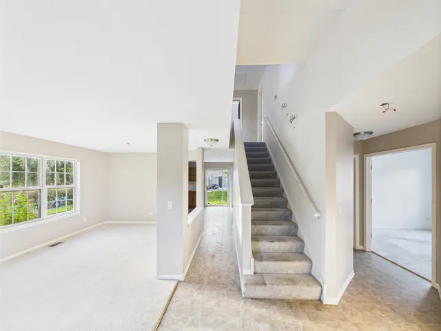 $345,000 | 21460 Prestwick Drive, Crest Hill, IL 60403