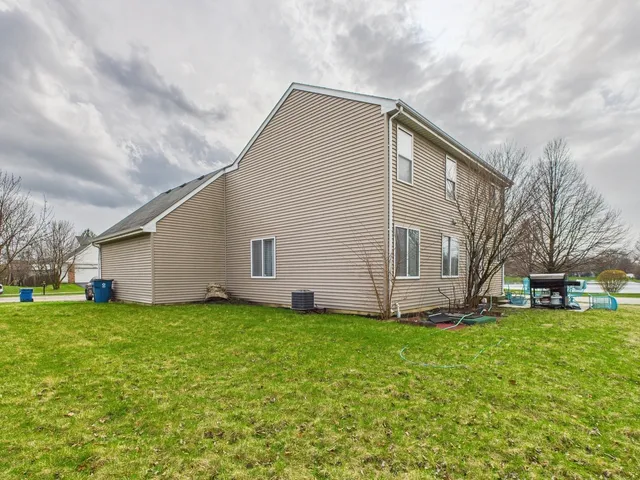 $345,000 | 21460 Prestwick Drive, Crest Hill, IL 60403