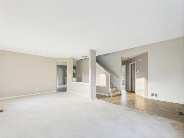 $345,000 | 21460 Prestwick Drive, Crest Hill, IL 60403