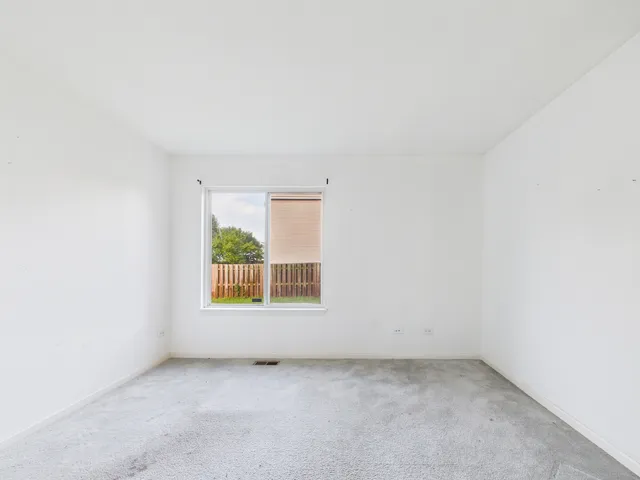 $345,000 | 21460 Prestwick Drive, Crest Hill, IL 60403