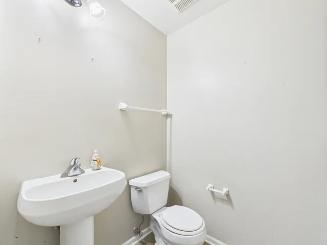 $345,000 | 21460 Prestwick Drive, Crest Hill, IL 60403