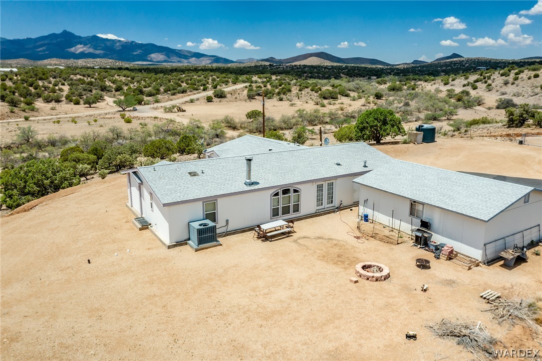 10551 East Blake Ranch Road Kingman, AZ 86401 - Photo 40 of 50 swimming pool view with a lake view in back