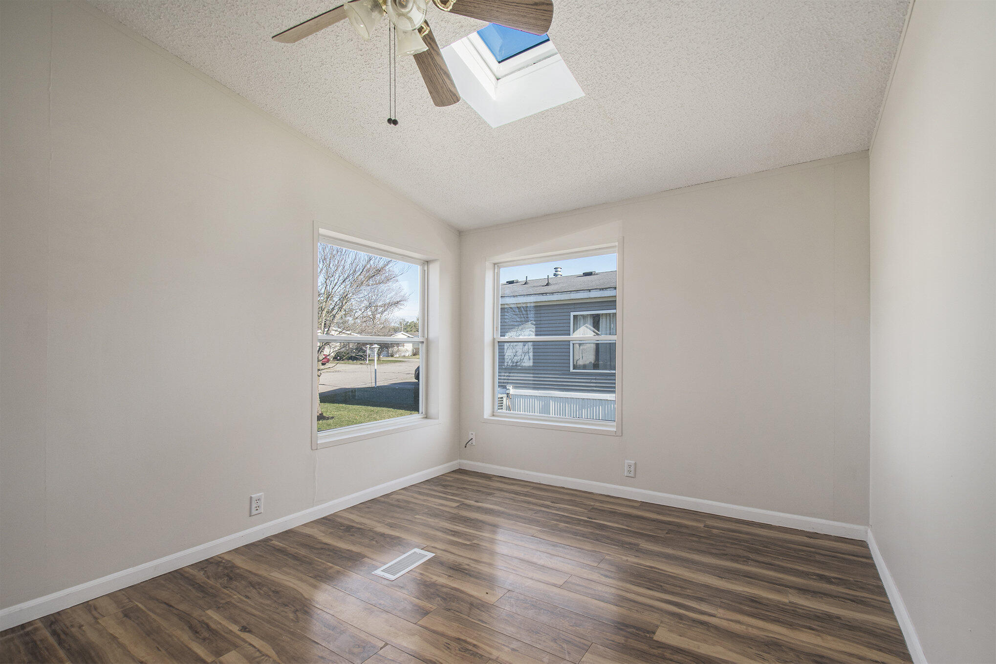 69205 Garver Lake Road, Unit LOT 17 Edwardsburg, MI 49112 - Photo 13 of 15 011_dsc_0125