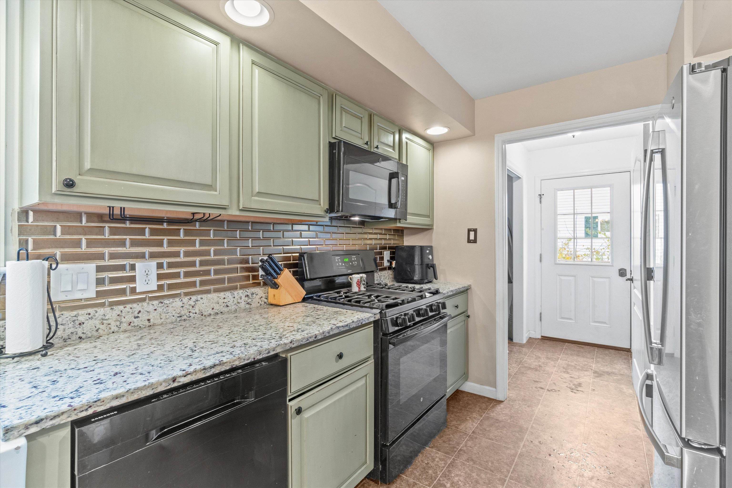 74 Lake Tarleton Road Warren, NH 03279 - Photo 11 of 39