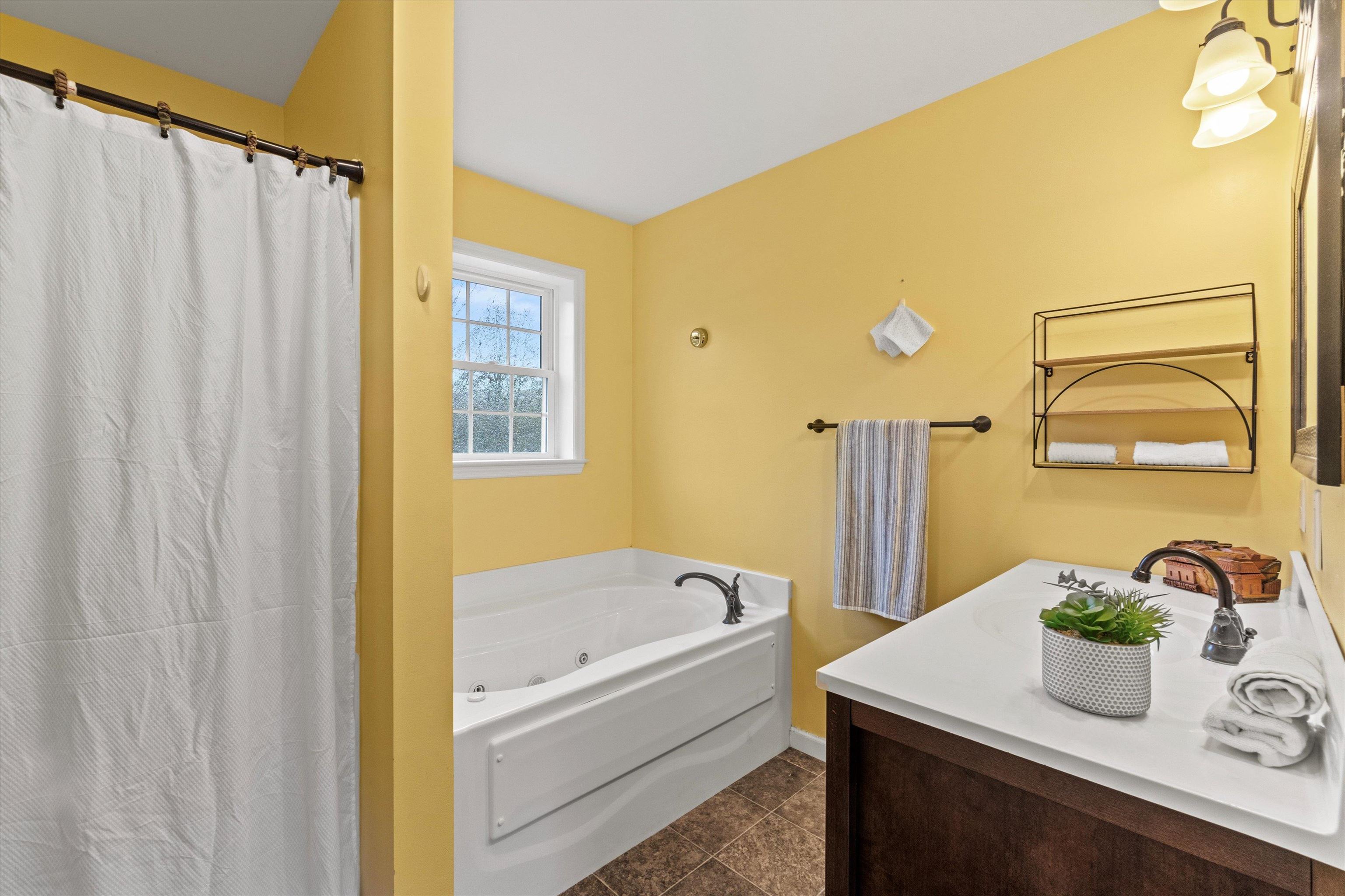 74 Lake Tarleton Road Warren, NH 03279 - Photo 25 of 39