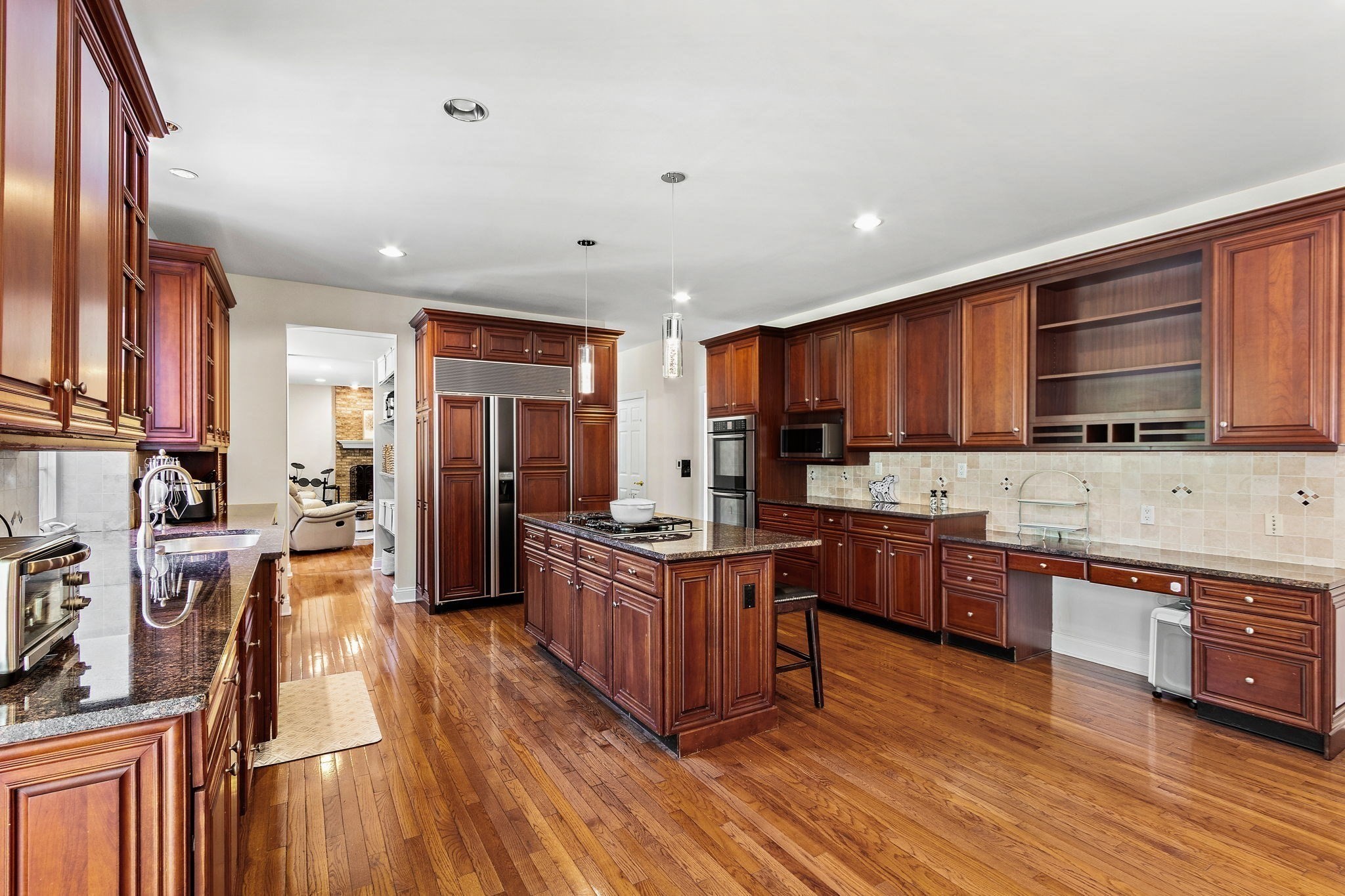 7 Cherokee Road Canton, MA 02021 - Photo 11 of 37 Gallery Image 11