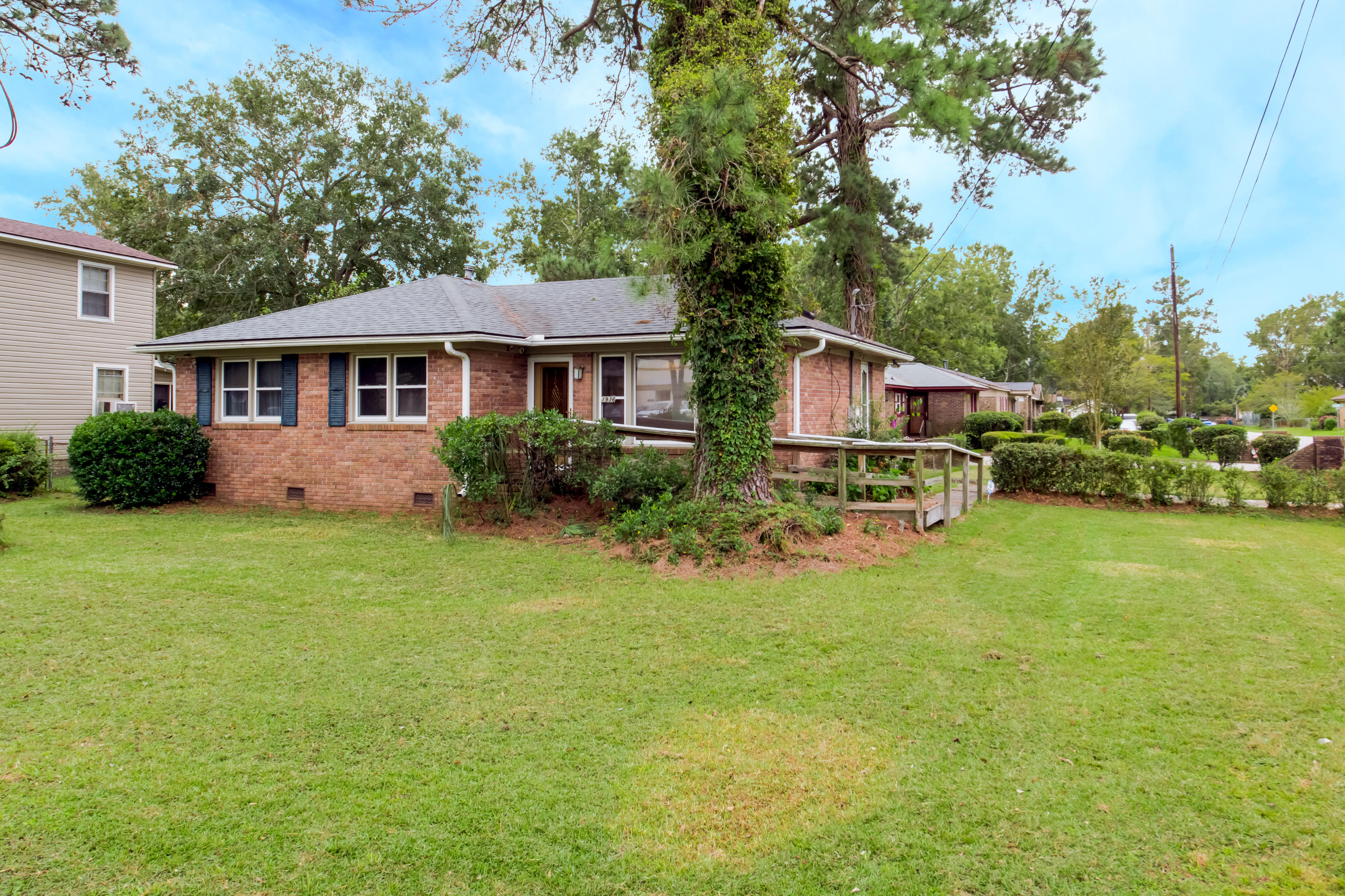 1936 Savage Road Charleston, SC 29407 - Photo 2 of 22 1936 Savage Road_High Res-3