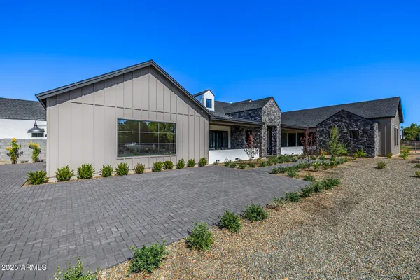 a view of an entryway of a house