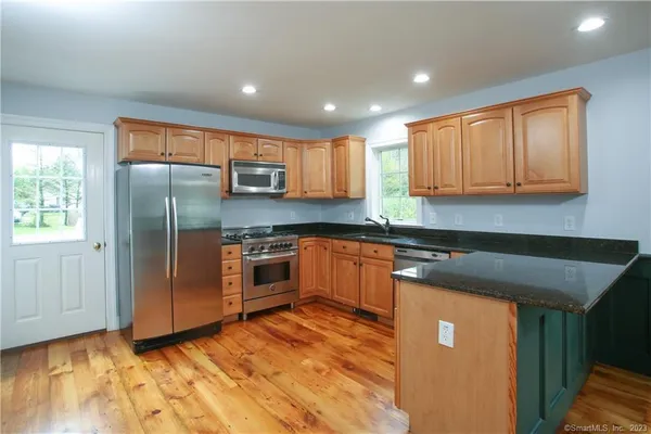 $359,900 | 277 Ashley Falls Road, North Canaan, CT 06018