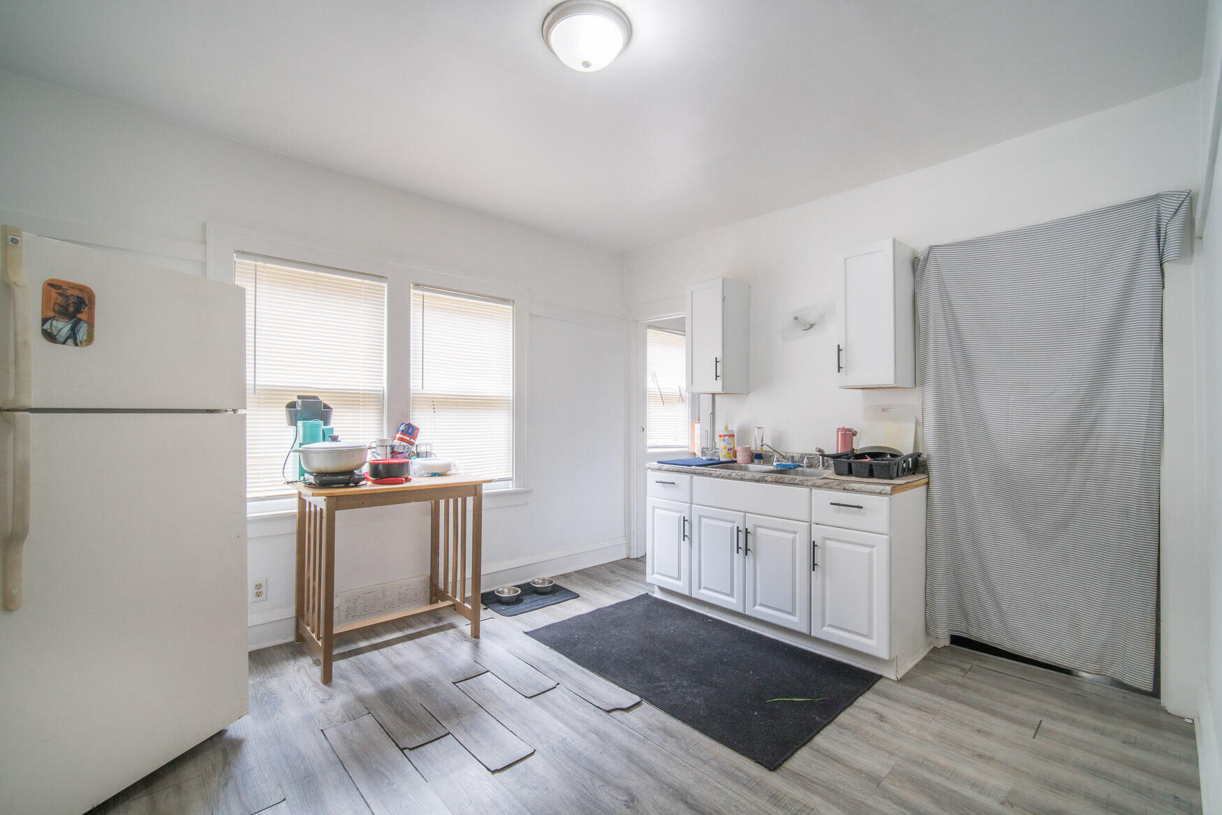 2808 North 48th Street, Unit 2810 Milwaukee, WI 53210 - Photo 7 of 19 Lower Unit: Kitchen