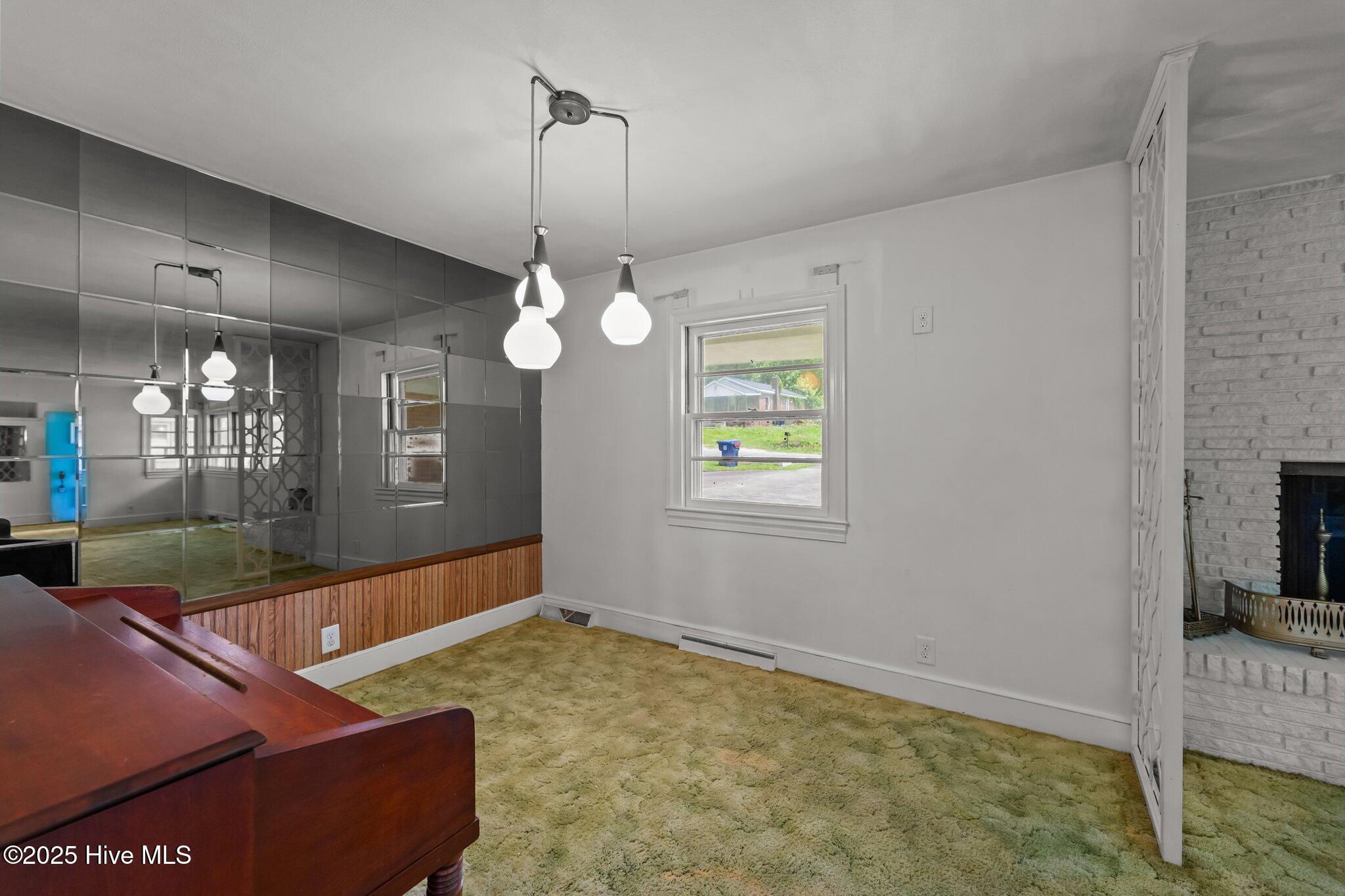 600 Liberty Hill Road Kinston, NC 28501 - Photo 10 of 48 Dining Room