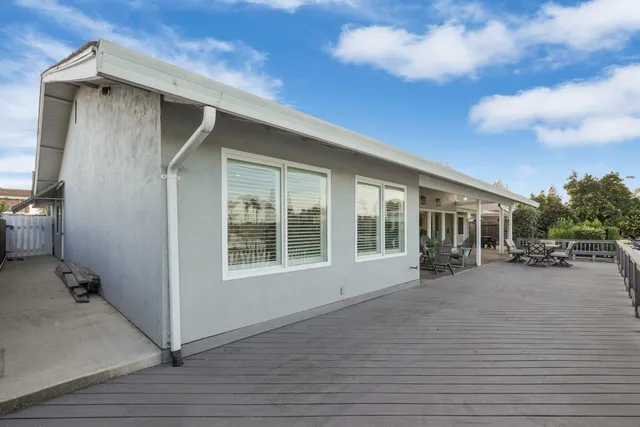 a view of a terrace with sky view