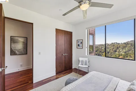 $1,295,000 | 46 Carisbrook Lane, Oakland, CA 94611