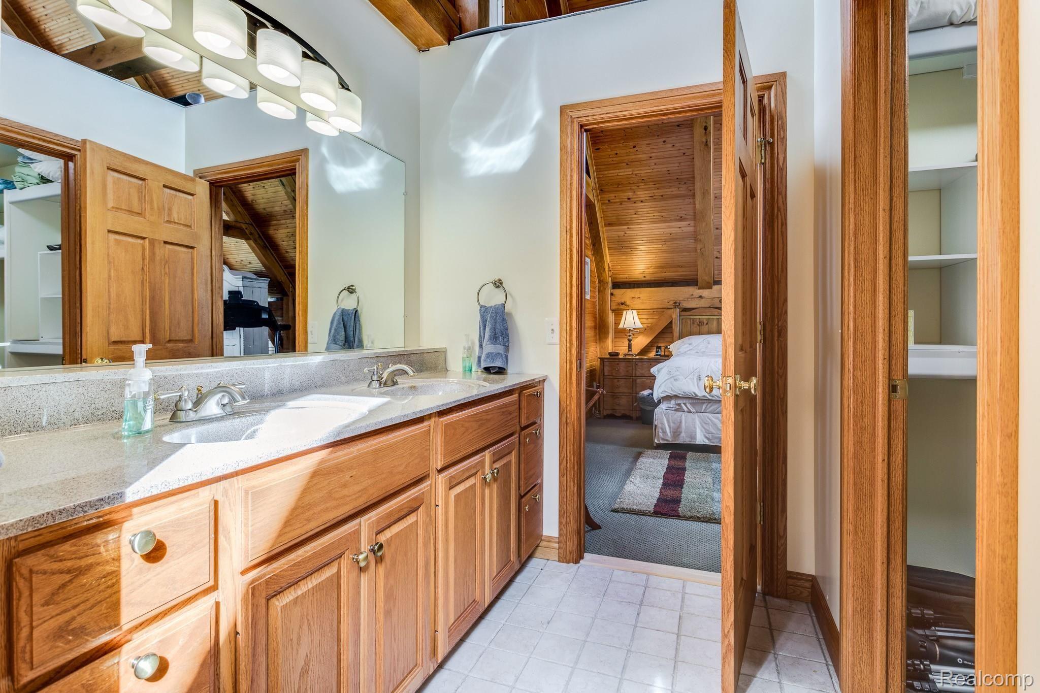 4450 North Lakeshore Road Deckerville, MI 48427 - Photo 44 of 75 4450 Lakeshore Rd (72 of 76).jpg