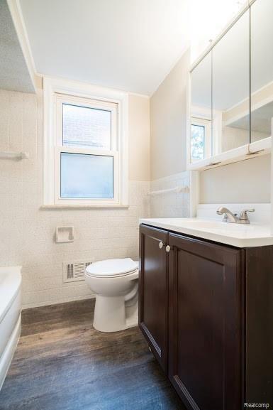 8584 Harding Center Line, MI 48015 - Photo 18 of 43