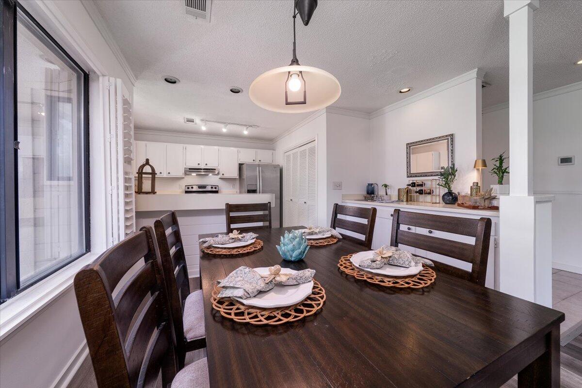 855 Club Cottage Road Edisto Island, SC 29438 - Photo 6 of 31 Dining:Kitchen:Wet Bar