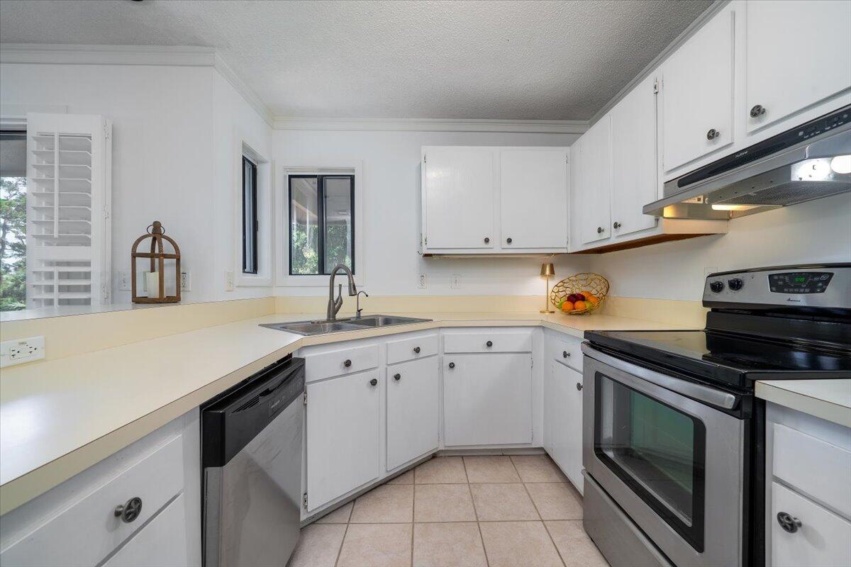 855 Club Cottage Road Edisto Island, SC 29438 - Photo 8 of 31 Kitchen Interior